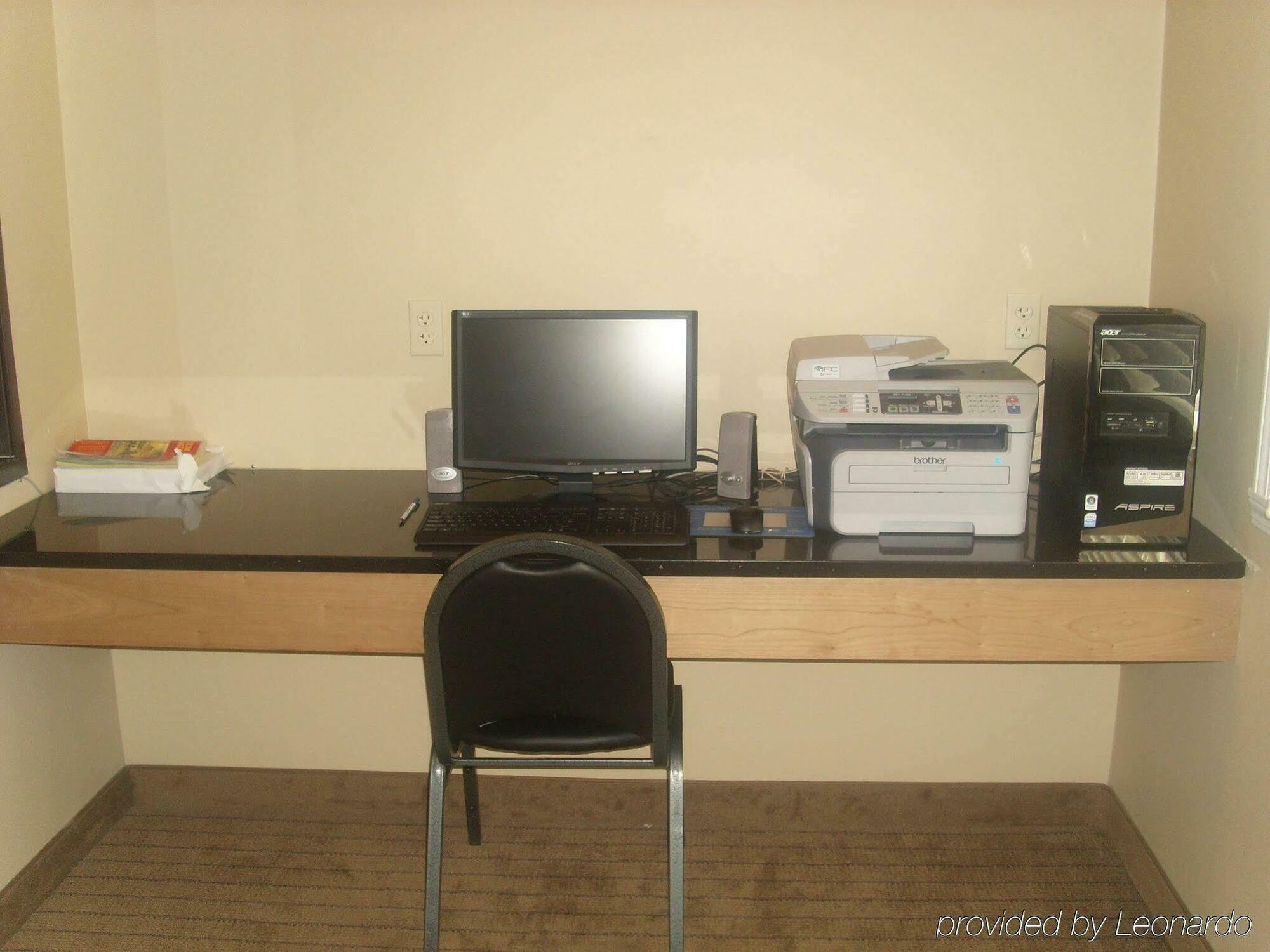 Holiday Inn Express Devils Lake By Ihg Facilidades foto